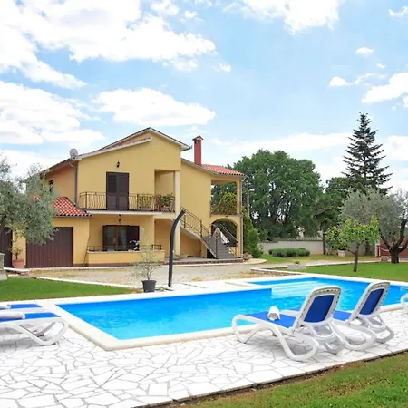 Susnjici 2 With Pool, Children Playground And Terrace * Baderna
